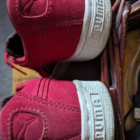 SOLD! FUN COMFY 'RETRO' SUEDE PUMAS! WELL KEPT/GREAT COND! - Picture 5 of 6